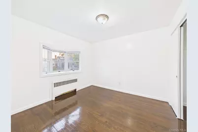 9 Ferndale Drive, Hicksville, NY 11801 - Photo 14