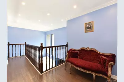 120 Estate Drive, Jericho, NY 11753 - Photo 18