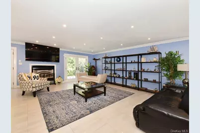 120 Estate Drive, Jericho, NY 11753 - Photo 4