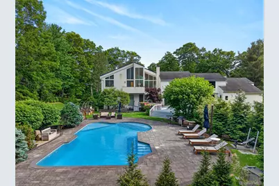 80 Tall Oak Crescent, Syosset, NY 11791 - Photo 22