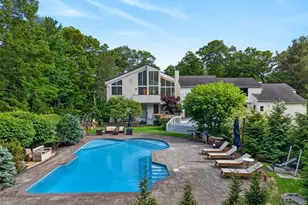 80 Tall Oak Crescent, Syosset, NY 11791 - Photo 22
