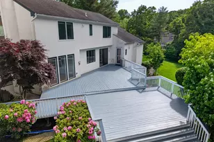 80 Tall Oak Crescent, Syosset, NY 11791 - Photo 20