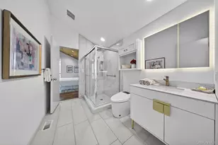 80 Tall Oak Crescent, Syosset, NY 11791 - Photo 14