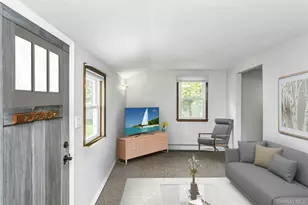 71 Paprocki Ave, West Islip, NY 11795 - Photo 4