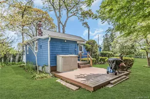 71 Paprocki Ave, West Islip, NY 11795 - Photo 18
