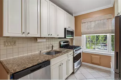 87 N Broadway #2K, White Plains, NY 10603 - Photo 14