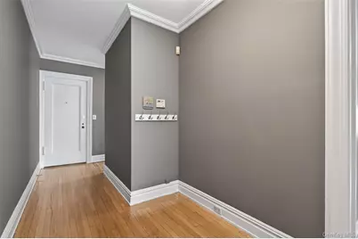 87 N Broadway #2K, White Plains, NY 10603 - Photo 8