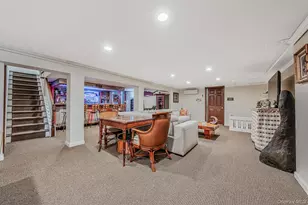 193 Dix Hills Rd, Dix Hills, NY 11746 - Photo 24