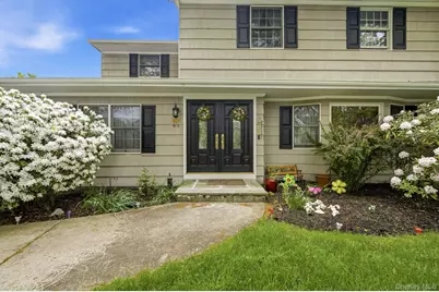 6 Frost Pond Road, Greenlawn, NY 11740 - Photo 4