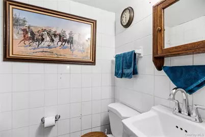 101 Jayne Avenue, Patchogue, NY 11772 - Photo 10