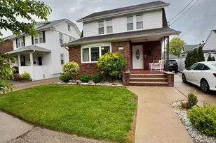 46 E Melrose St, Valley Stream, NY 11580 - Photo 1