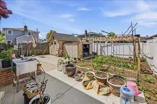 109 Gordon Ave, Westbury, NY 11590 - Photo 24