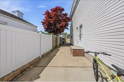 109 Gordon Avenue, Westbury, NY 11590 - Photo 22