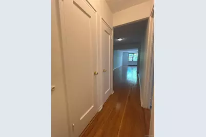 12 Welwyn Road #2P, Great Neck, NY 11021 - Photo 6