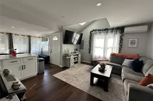 20 Melnick Pl, Lake Peekskill, NY 10537 - Photo 4