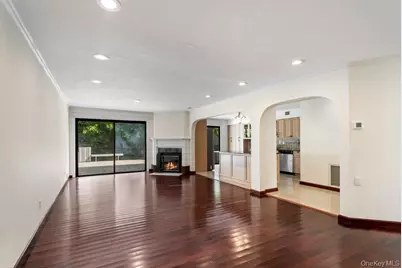 41 E View Court, Jericho, NY 11753 - Photo 4