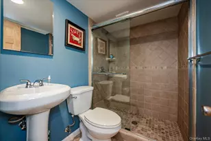 2539 Bradley Ct, Merrick, NY 11566 - Photo 26