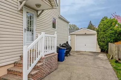 2459 Woodland Avenue, Wantagh, NY 11793 - Photo 38