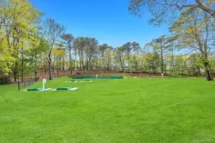 1407 Middle, Calverton, NY 11933 - Photo 8