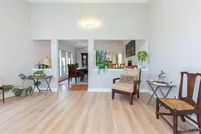 105 Nadia Court, Port Jefferson, NY 11777 - Photo 10