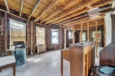 64 4th Avenue, New Hyde Park, NY 11040 - Photo 10