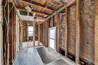 64 4th Avenue, New Hyde Park, NY 11040 - Photo 20