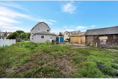 64 4th Avenue, New Hyde Park, NY 11040 - Photo 28