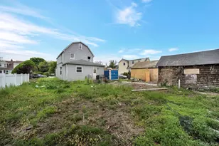 64 4th Ave, New Hyde Park, NY 11040 - Photo 28
