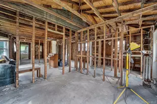 64 4th Ave, New Hyde Park, NY 11040 - Photo 12