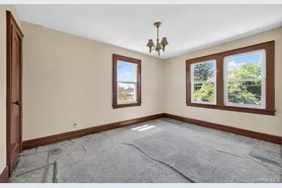 191 Rockaway Parkway, Valley Stream, NY 11580 - Photo 14