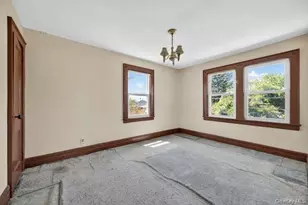 191 Rockaway Pkwy, Valley Stream, NY 11580 - Photo 14