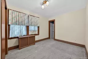 191 Rockaway Pkwy, Valley Stream, NY 11580 - Photo 12