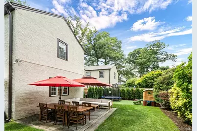 19 Hamilton Road, Scarsdale, NY 10583 - Photo 18