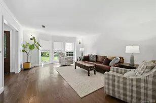 19 Quaker Hill Rd, Stony Brook, NY 11790 - Photo 10