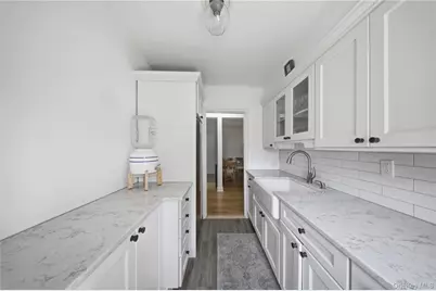 286 Cherry Valley Avenue #A2, Garden City, NY 11530 - Photo 14