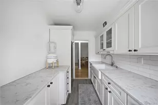 286 Cherry Valley Ave, Garden City, NY 11530 - Photo 14