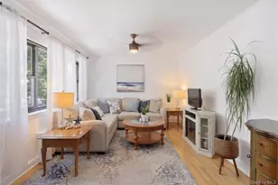 286 Cherry Valley Ave, Garden City, NY 11530 - Photo 10