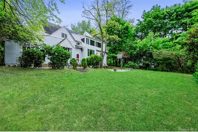 27 Ridge Drive E, Great Neck, NY 11021 - Photo 34