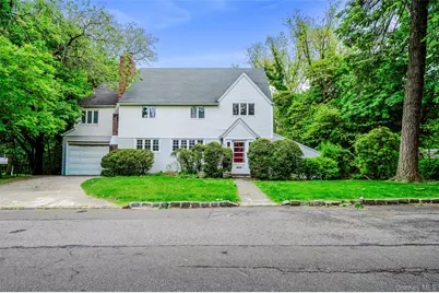 27 Ridge Drive E, Great Neck, NY 11021 - Photo 36