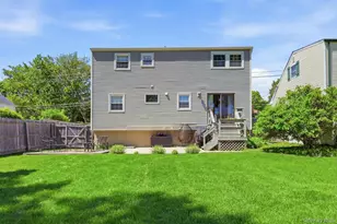 62 Smith St, Greenlawn, NY 11740 - Photo 28