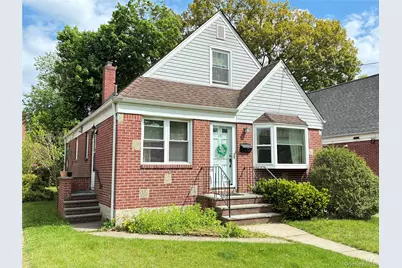 171 Locust Street, Floral Park, NY 11001 - Photo 2