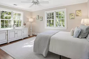 920 Cedar Point Dr E, Southold, NY 11971 - Photo 18