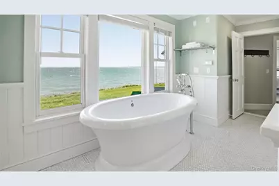 920 Cedar Point Drive E, Southold, NY 11971 - Photo 14
