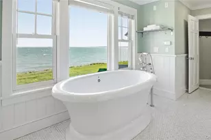 920 Cedar Point Dr E, Southold, NY 11971 - Photo 14