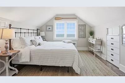 920 Cedar Point Drive E, Southold, NY 11971 - Photo 20