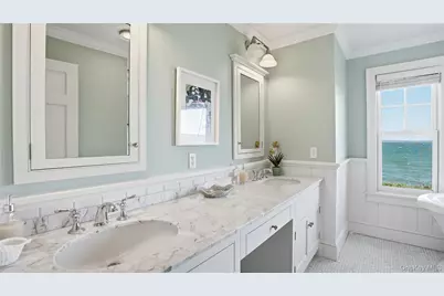 920 Cedar Point Drive E, Southold, NY 11971 - Photo 16
