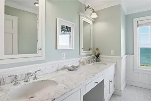 920 Cedar Point Dr E, Southold, NY 11971 - Photo 16