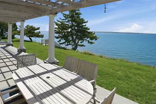 920 Cedar Point Dr E, Southold, NY 11971 - Photo 26