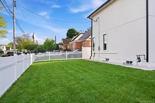 51 Sobro Ave, Valley Stream, NY 11580 - Photo 38