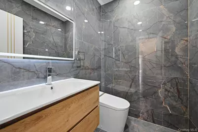51 Sobro Avenue, Valley Stream, NY 11580 - Photo 26